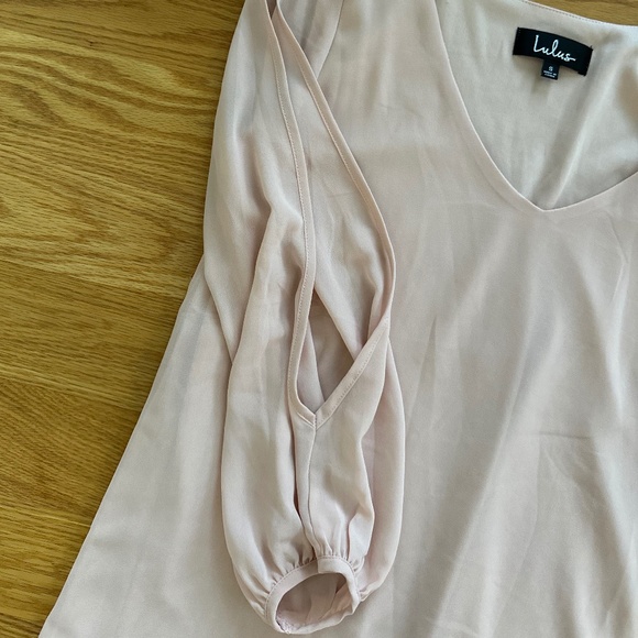 Lulu's Blush Pink V-Neck Dress (S) - Picture 9 of 12
